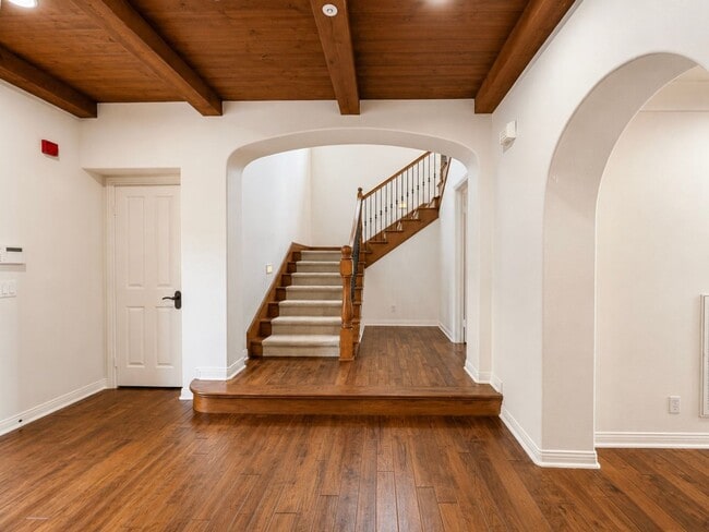 Photo - Luxury Living in Irvine's Prestigious Turtle Ridge