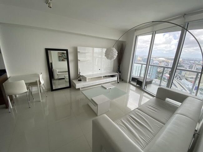 Photo - 465 Brickell Ave