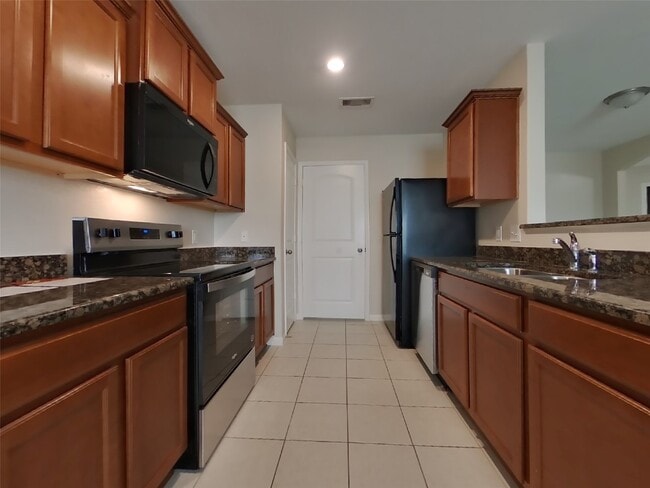 Photo - 680 Totem Trail Dr