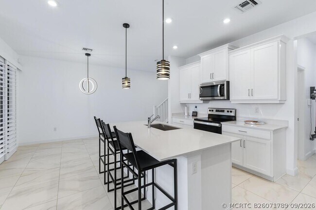 Photo - 14131 SW Thorens Dr