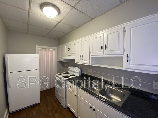 Photo - 213 S Main St