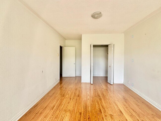 Photo - 349 Bd Graham