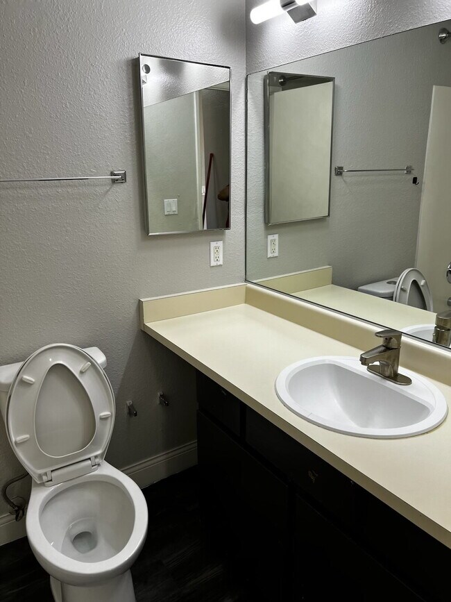 Photo - 2-Bed 1 Bath Near East Lake Mead Unit D