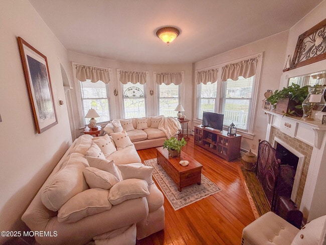 Photo - 47 Burlington Ave Unit 3