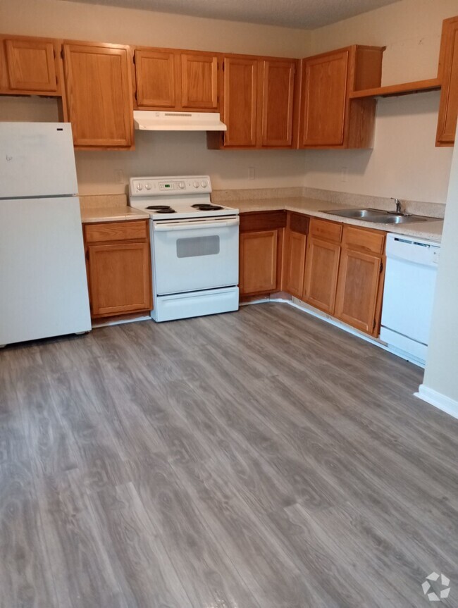 Kitchen - Pinebrooke - WE ACCEPT SECTION 8 Rental