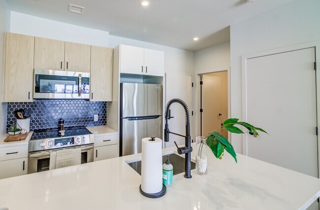 Photo - 75 Baldwin St Unit 622