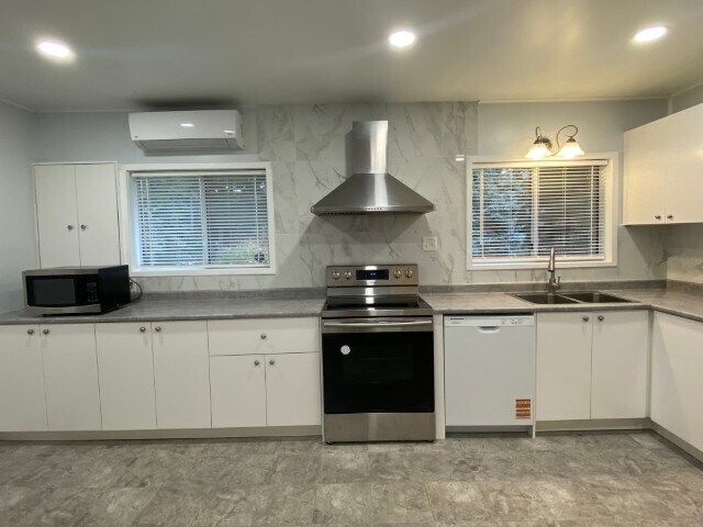 Photo - 1115 Spruston Rd