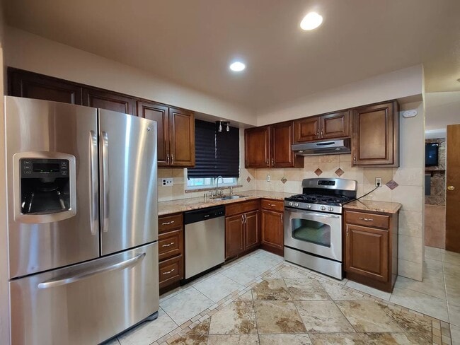 Photo - 16456 E Kentucky Ave