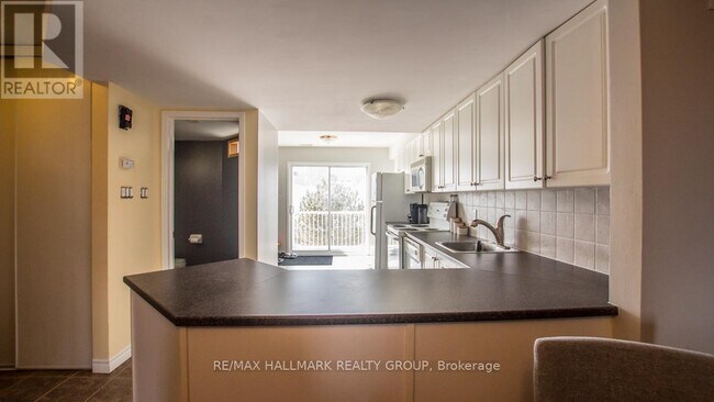 Photo - 330 Cresthaven Dr Unit 33