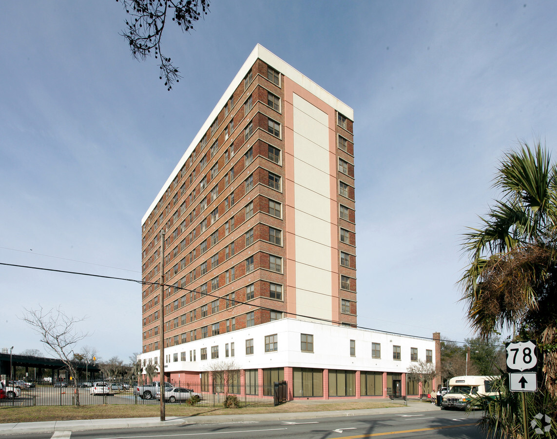 Photo - Joseph Floyd Manor Apartments