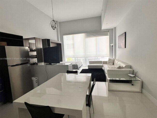 Photo - 244 Biscayne Blvd Unit 251