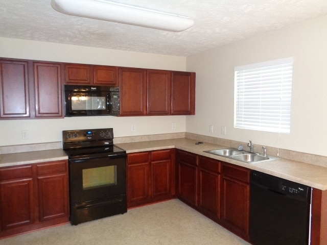 106 Neville Ct
