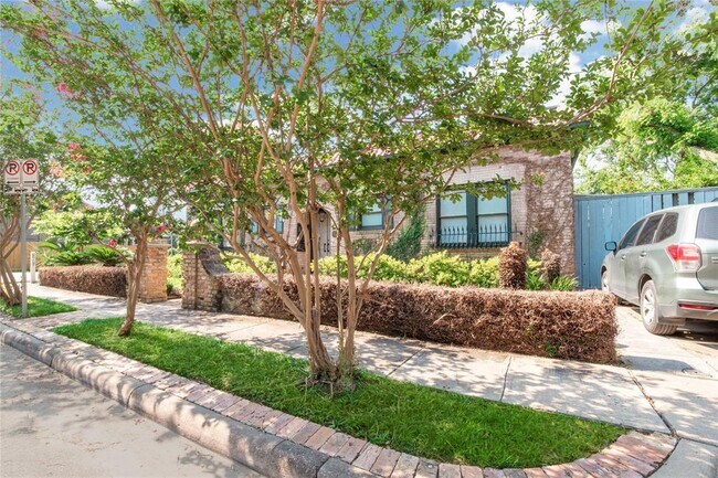 Photo - 1001 Bomar St Unidad B