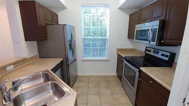 Photo - 5581 Rosehill Rd Unit 104