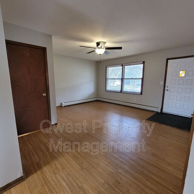 Photo - 5923 Ridgebrook Ave SE