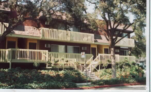 Photo - Camelot Apartments