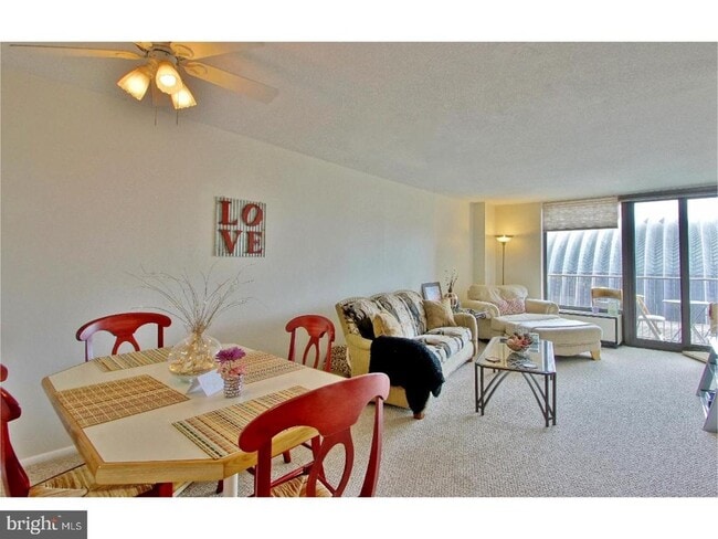 1420 Locust St Unit 10P