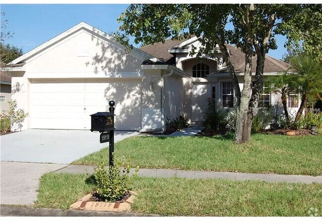 Building Photo - 4 bed, 2 Bath New Tampa Home for Lease!