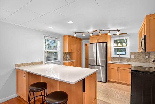 Photo - Welcome Home to Comfort and Charm in Blaine, WA!