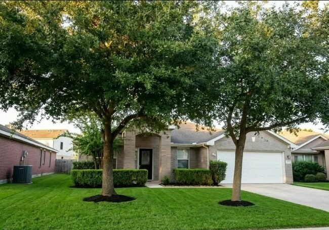 Photo - 21522 Pointed Oak Ln