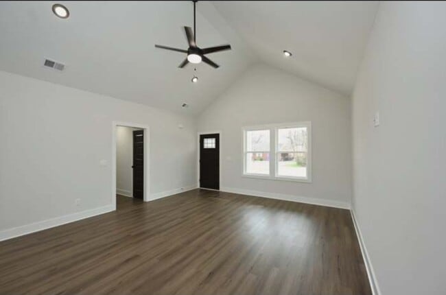 1609 Elizabeth Rd