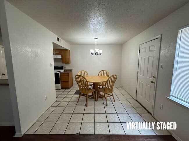 Photo - 4501 Westcliff Rd Unidad Apt D