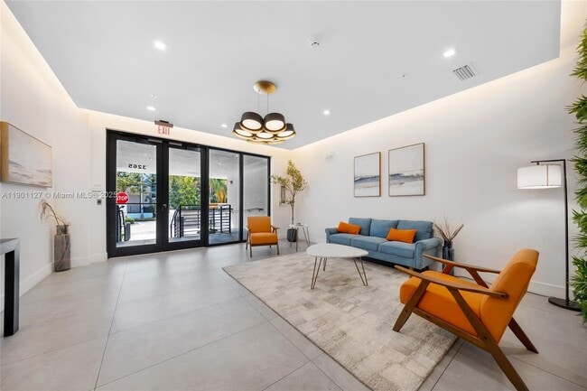 Photo - 3265 Bird Ave Unidad 301