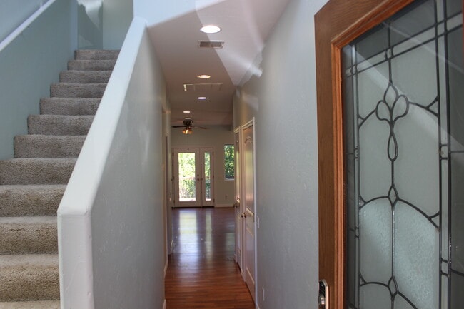 Photo - 371 S 8th St