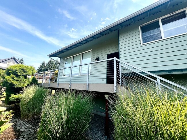 Photo - Great Home in Downtown Kingston