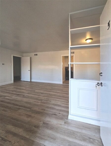 Photo - 514 Highfall Dr