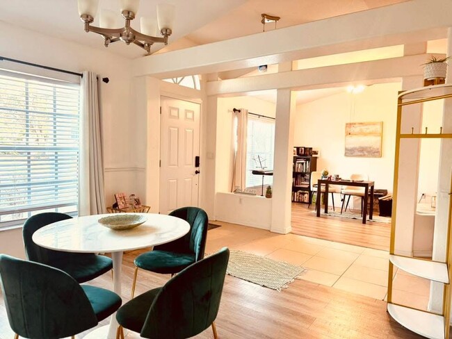 Photo - 18561 Olive Rd