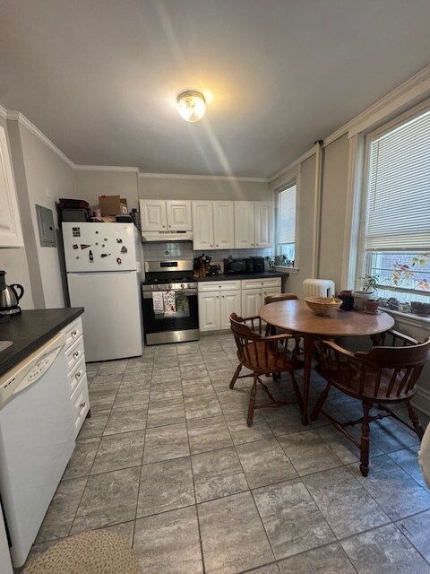 Photo - 98 Strathmore Rd Unit 2