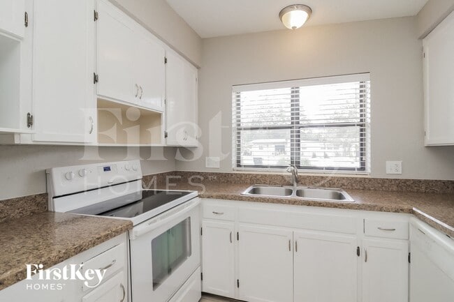 Photo - 2812 Walnut St