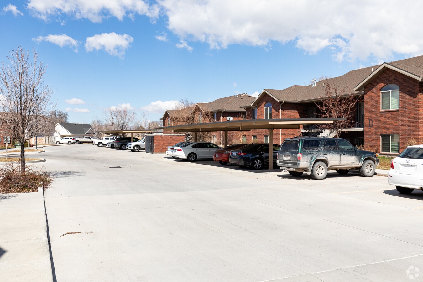 Photo - Maple Grove Apts