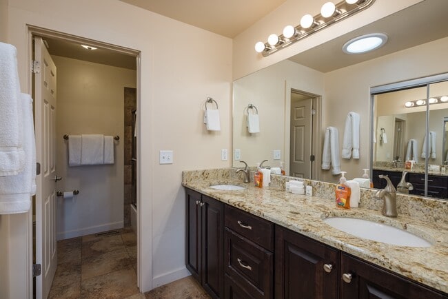 Photo - 3862 Desert Willow Cir