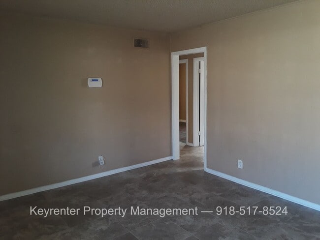 Photo - Spacious 4 Bedroom House