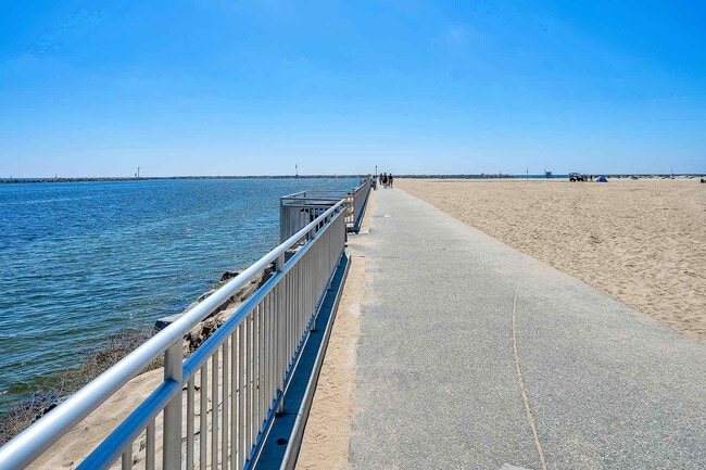 Photo - 29 Yawl St Unit 29B