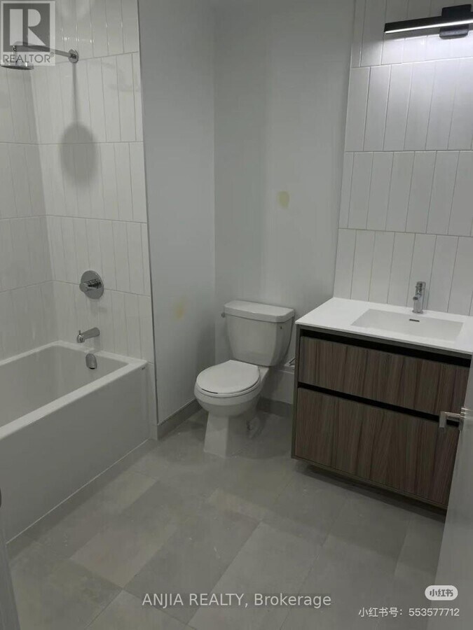 Photo - 8 Beverley Glen Blvd Unité D420