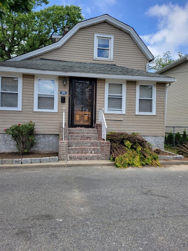 Building Photo - 102 Carnegie Ave Rental