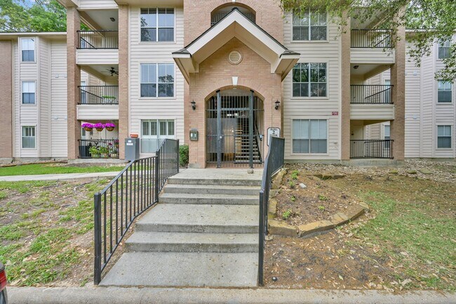 Building Photo - 8051 Bay Branch Dr Unit 232 Rental
