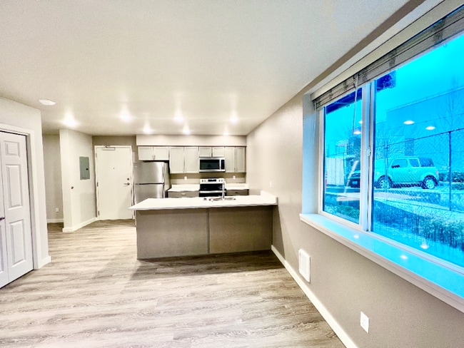 Photo - 2330 Yakima Ct Unidad D101