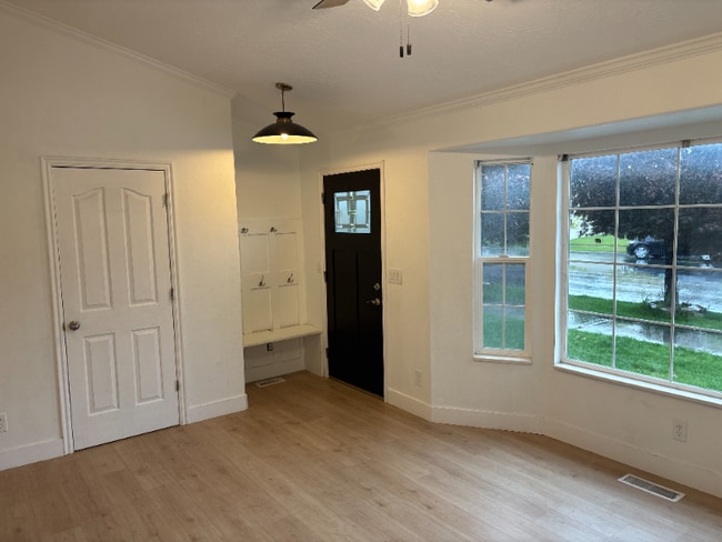 Photo - 504 N 2870 W