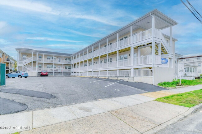 Photo - 109 McCabe Ave Unit 309