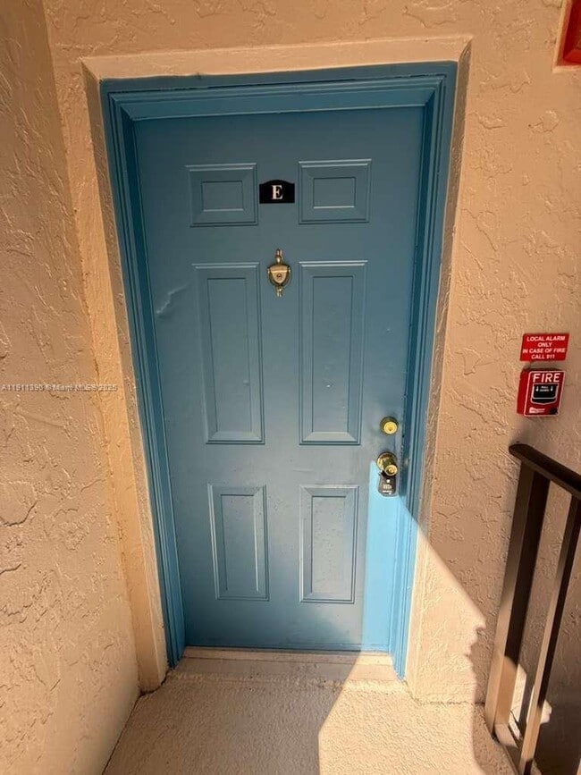 Photo - 1580 Windorah Way Unidad E