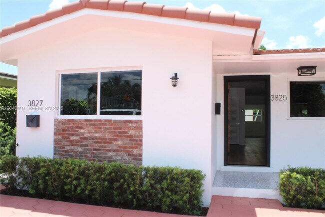 Photo - 3825 SW 88th Ct Unit 3825