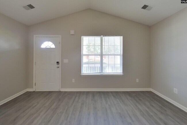 Photo - 120 Oakbrook Village Rd