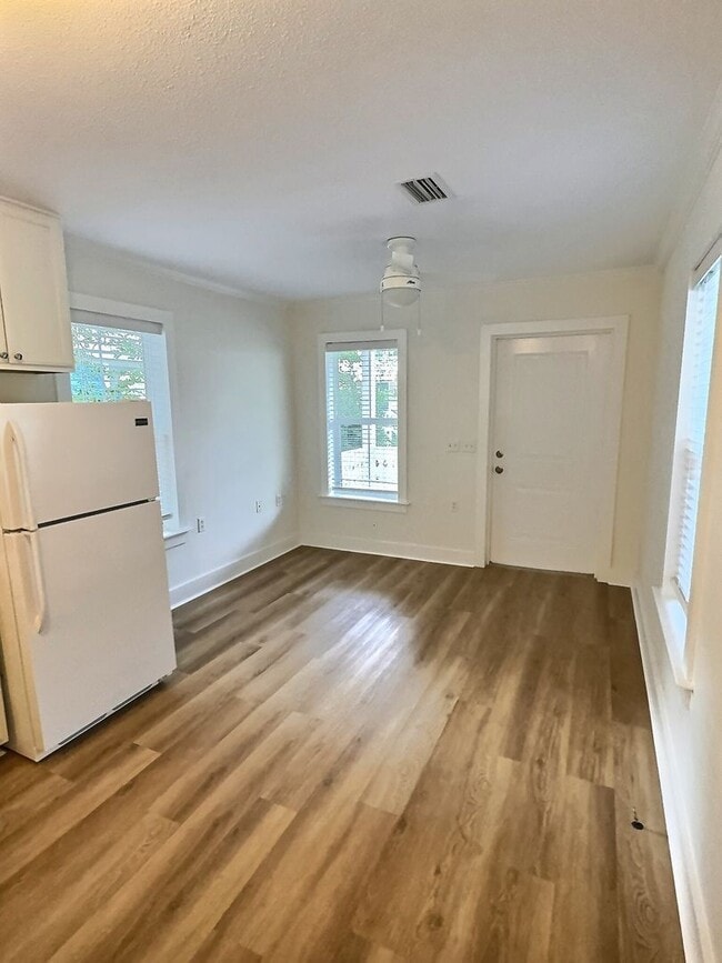 Photo - Charming Coastal Cottage in the Heart of Downtown Ocean Springs – Walk to Everything!