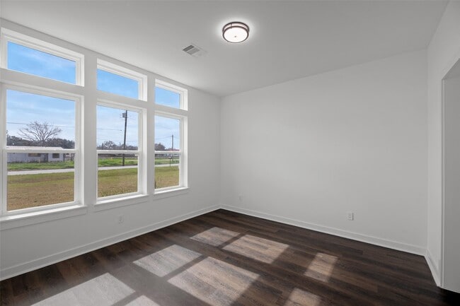 Photo - 7430 Avenue E