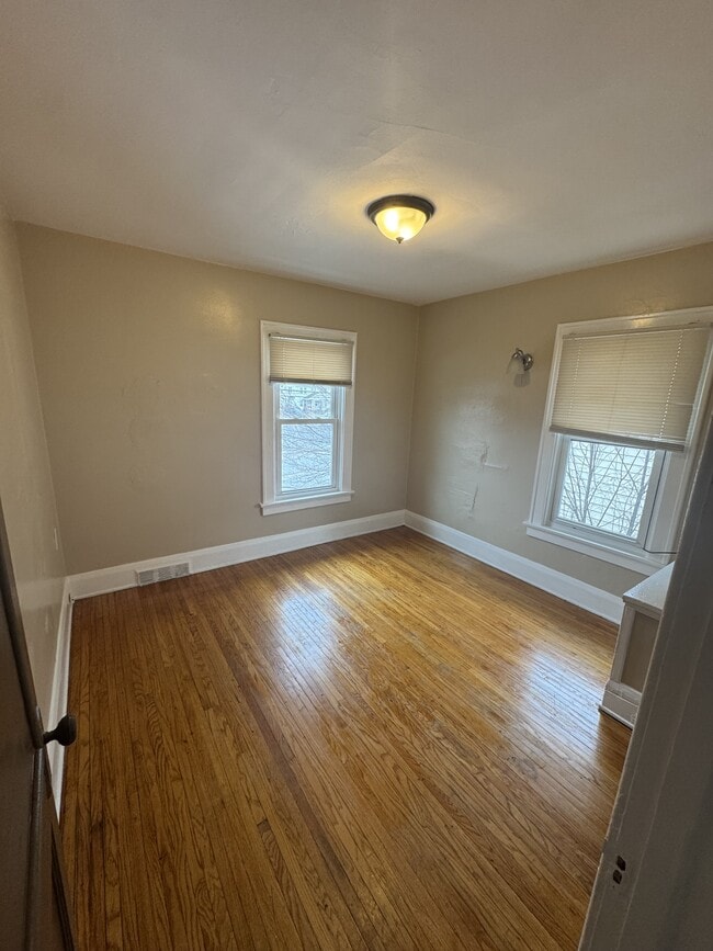 Photo - 2345 Airport Hwy