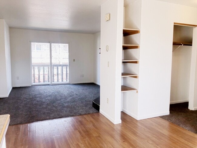 Photo - 1103 Broaddus St Unidad 3